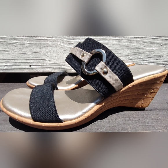 Gently Worn Italian Shoemakers Vivian Wedge Slides Sandals Size 7 Made in Italy - Picture 3 of 7